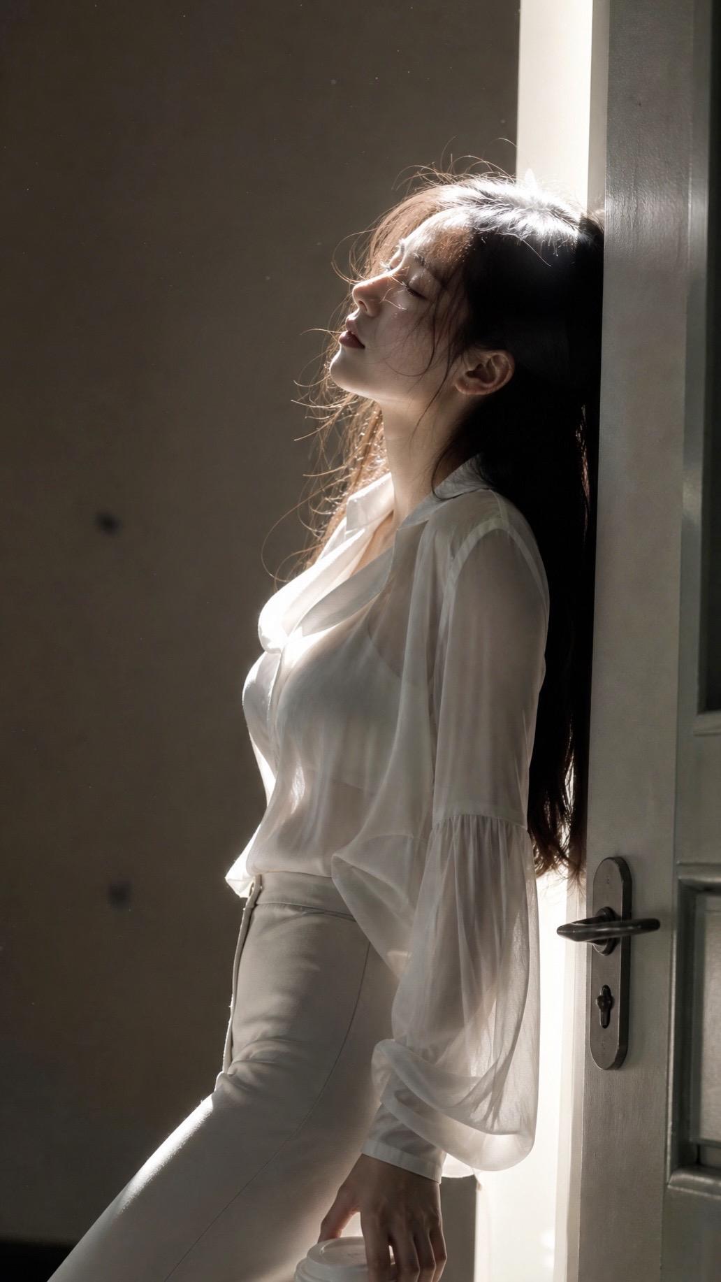 出现又离开
人生就是如此，岂能事事如意
早安 情绪风 宿命感 氛围感拍照