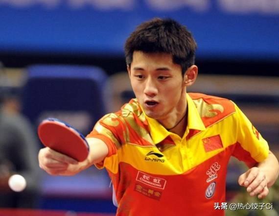 张继科说，就等于这10天里面700块钱以上的球吧，没人卖出去？那说明大家买球版的