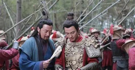 1588年，杭州校场，一把刀举起来了。 
 
绑在刑柱上的是个十岁的孩子。监斩官