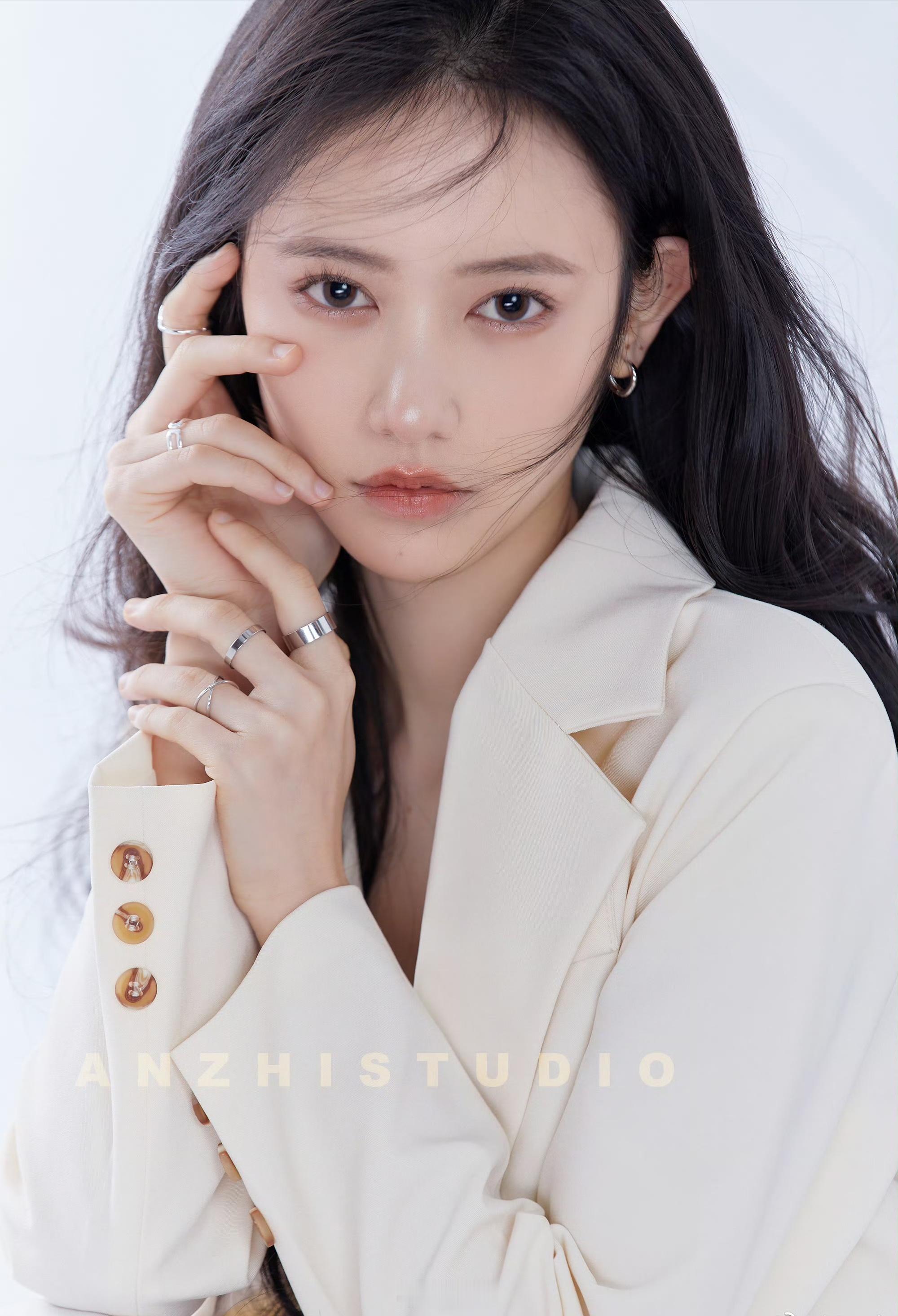 飒气十足的女孩 ​​​
