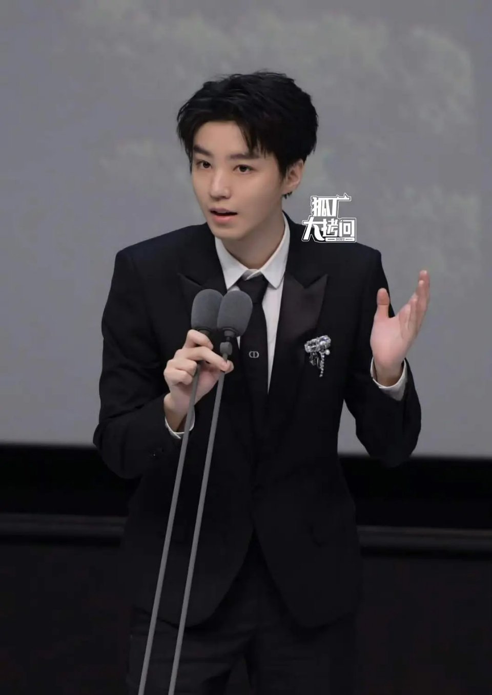 王俊凯生图 还是会QQ爱的王俊凯[允悲] ​​​