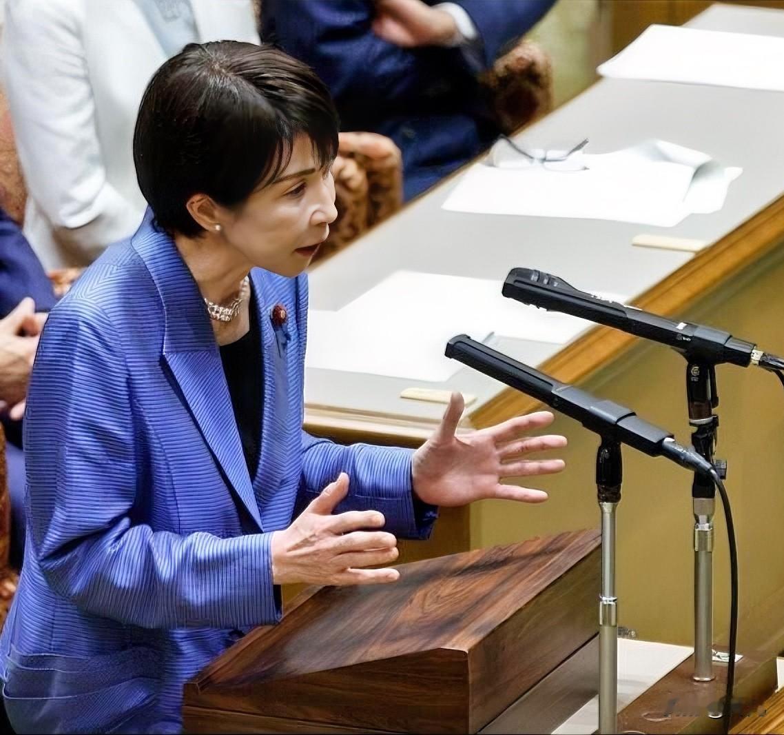 高市早苗坐不住了！多家外媒在报道中披露，日本首相高市早苗内阁在两天前批准了总值1