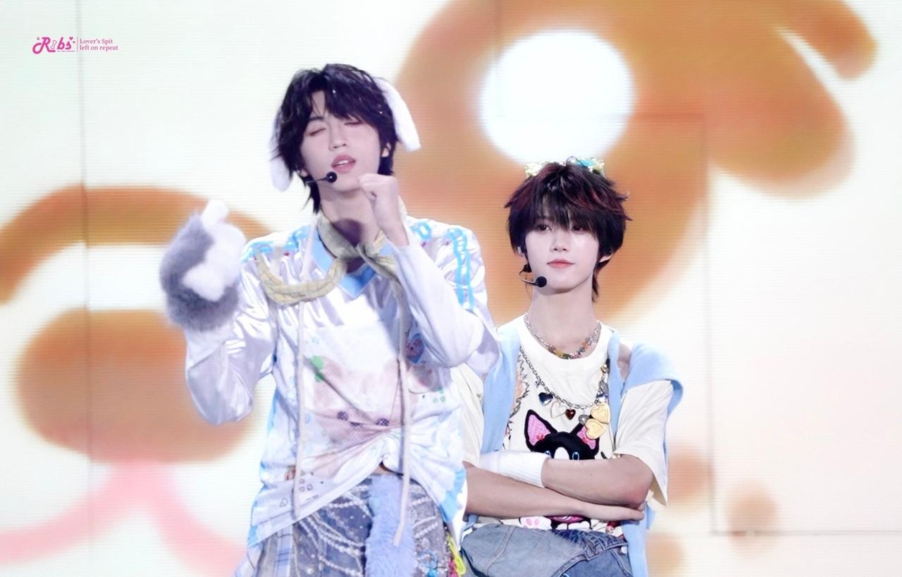 260816

*૮꒰⁔.⸝⸝⸝⸝.⁔꒱ა ⚞^. .^⚟
 ​​​