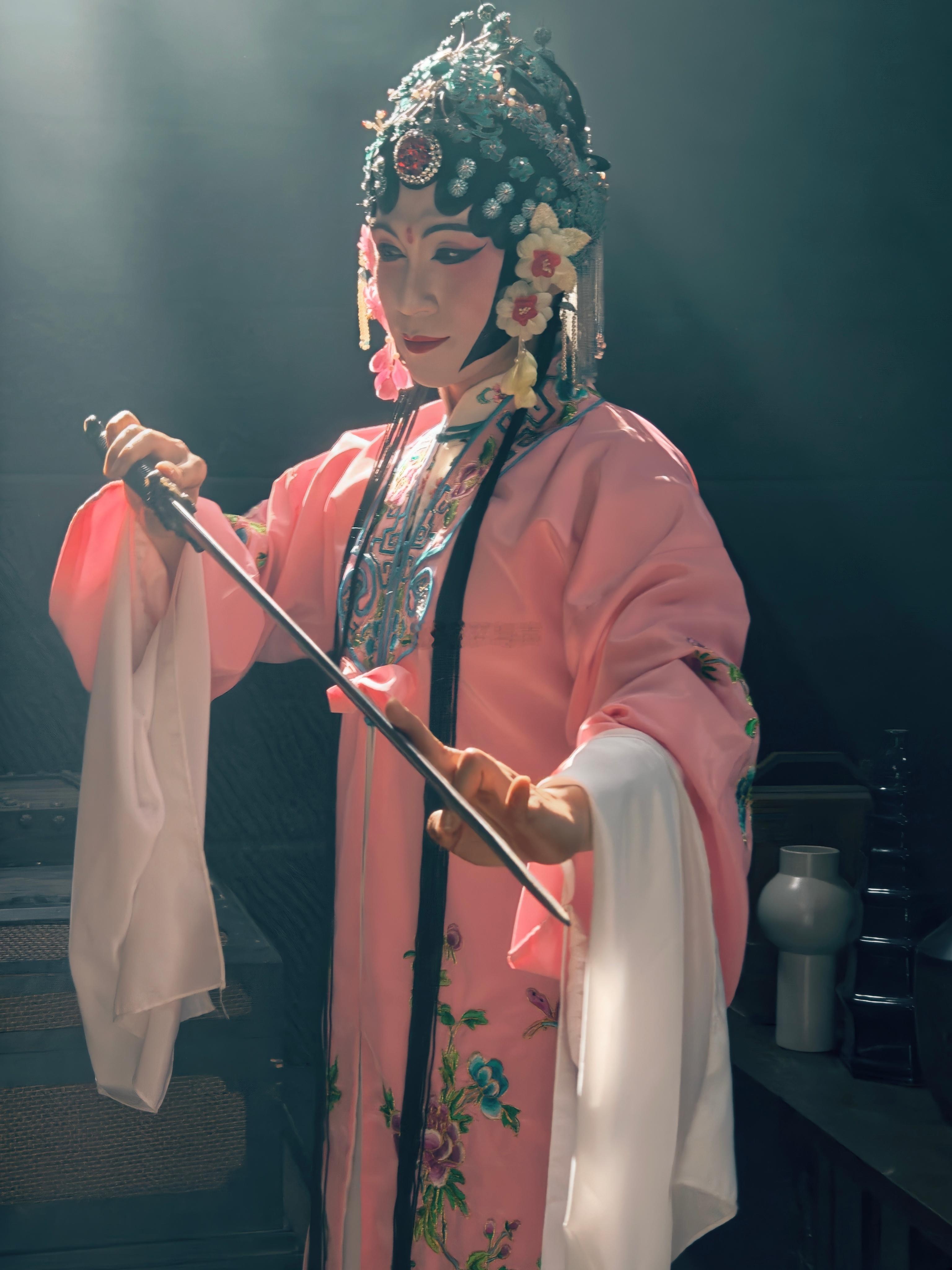 于雷这“变脸”能力服了！浓眉大眼的硬件没变，演《绮梦令》时却自带阴鸷buff，从