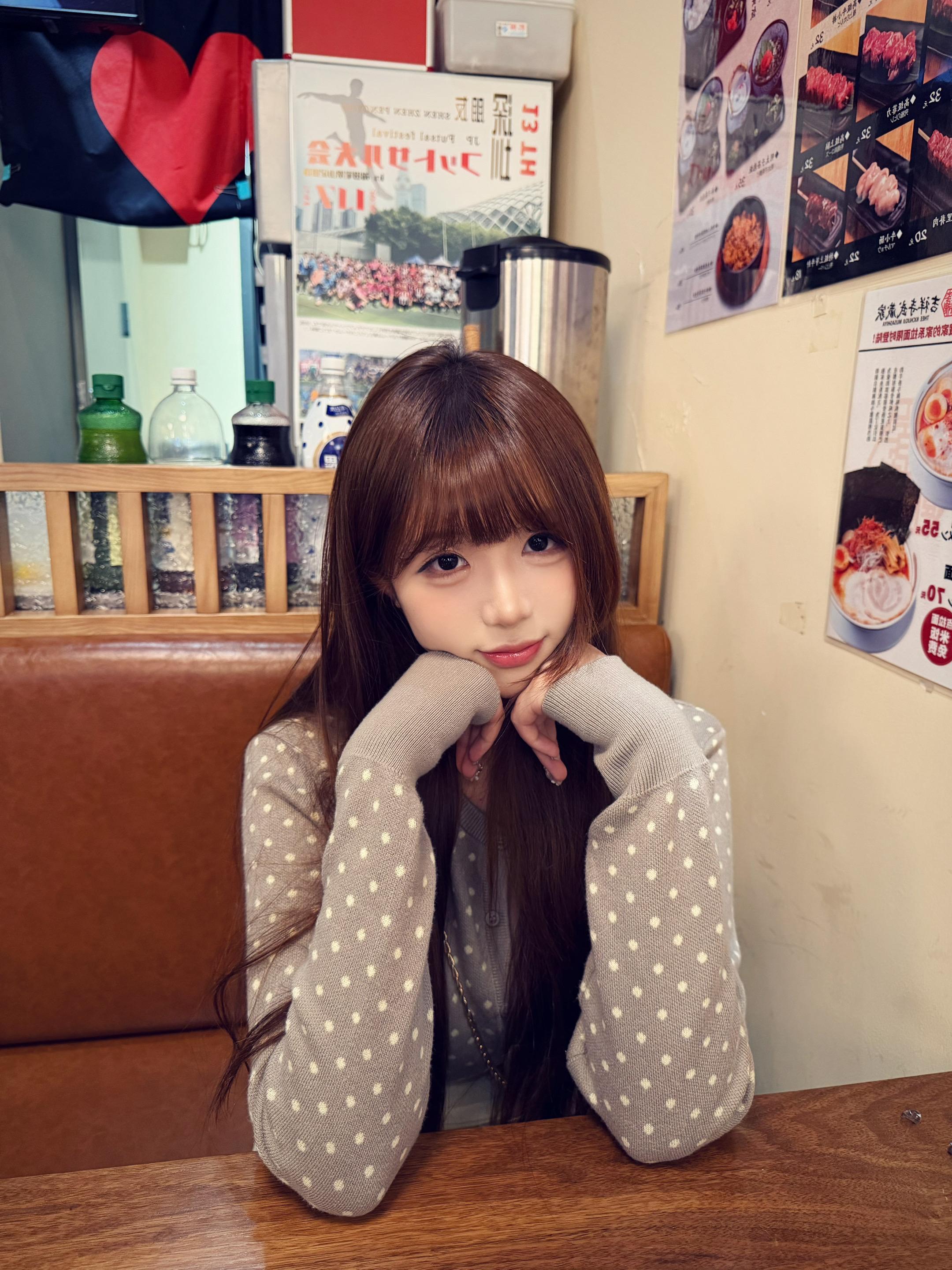 当初为了一个小错误能给我发一整天道歉的人现在看到我哭居然无动于衷了