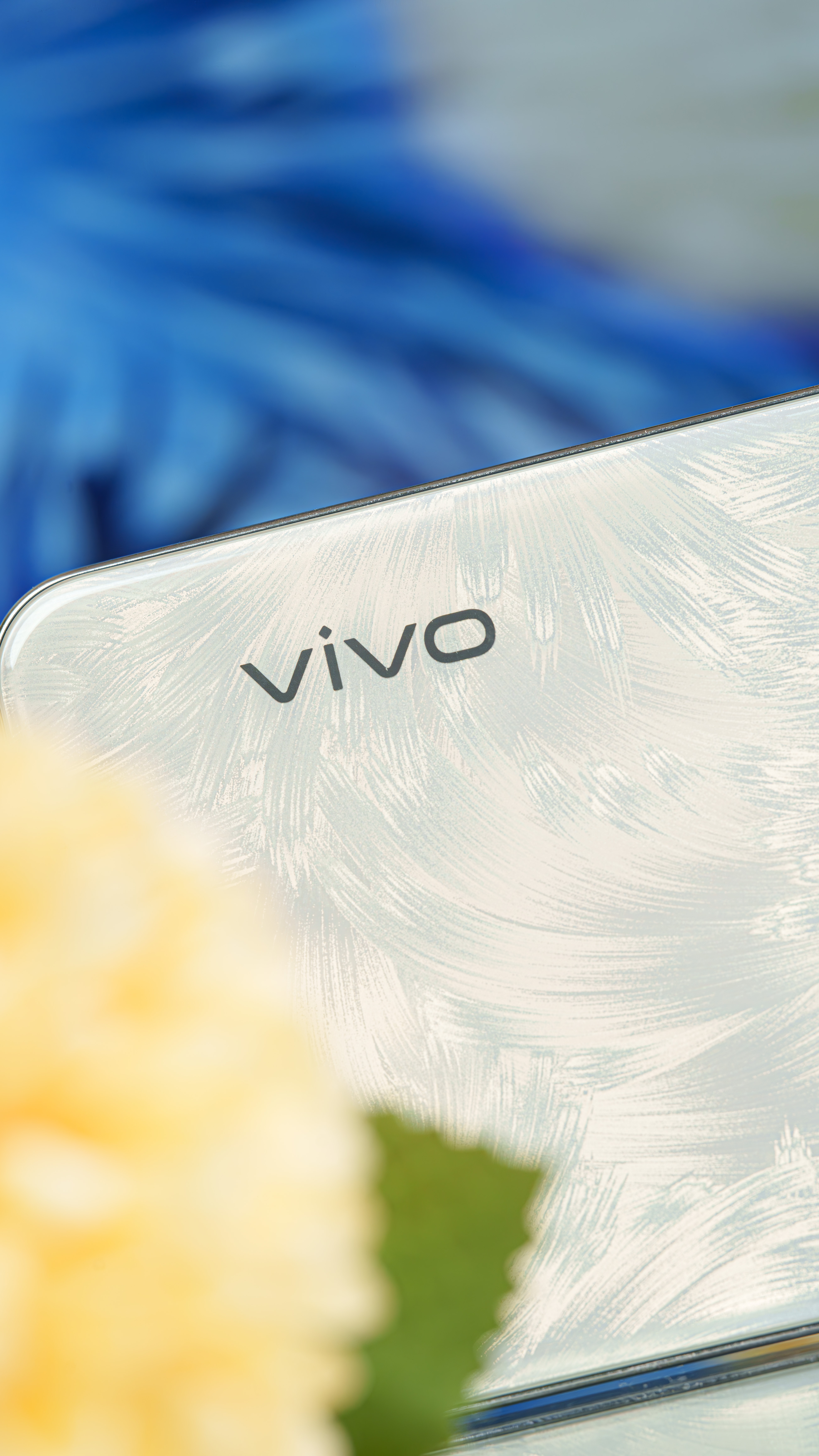 vivos20凤羽金，初见便令人心动。[彩虹屁]（别夹了，别夹了，纯拍着玩儿的。