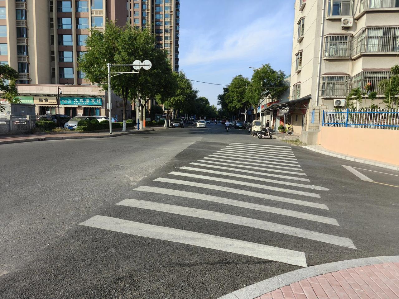 淄川一新建路段围挡拆除！

淄博市淄川区般河北路吉祥路至通济桥段，是孝妇河生态修