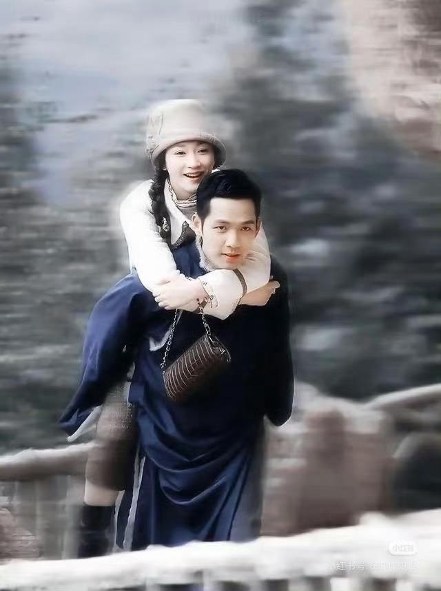 李小冉给钟汉良的新剧宣传了钟汉良回复：很感动，感谢正在乘风破浪的搭档谁的DNA动