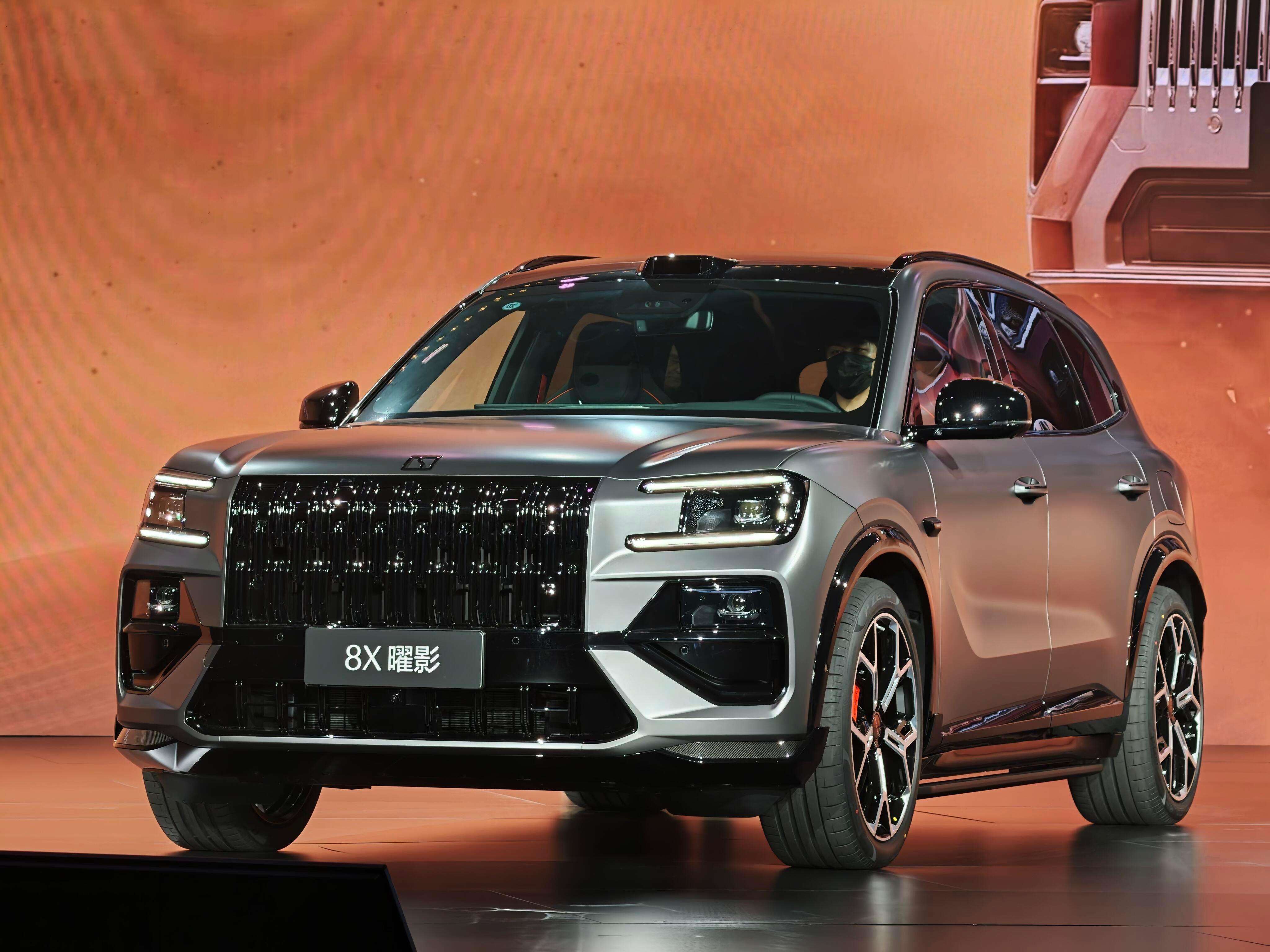 极氪8X正确打开方式极氪8X 曜影版50w+的预售价冲不冲啊？ 