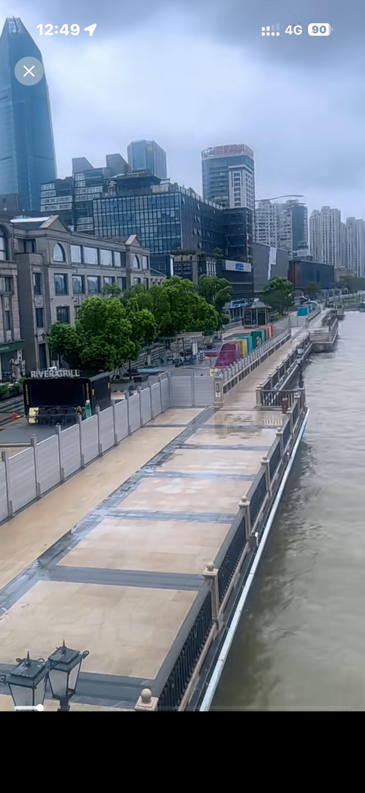 台风即将登陆浙江，
宁波已经做好了防台工作。
希望大家都平安顺利。