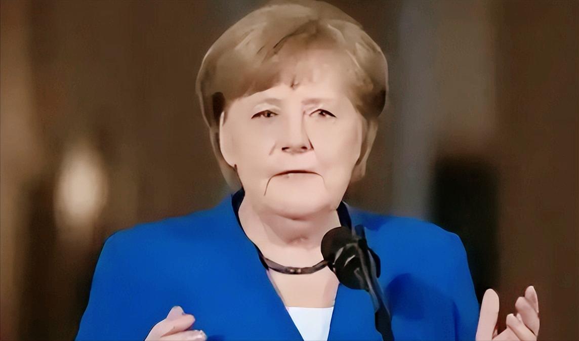 德国最近因为移民的事儿闹翻天了，前总理默克尔一句话直接引爆政坛争议，极右翼势力强