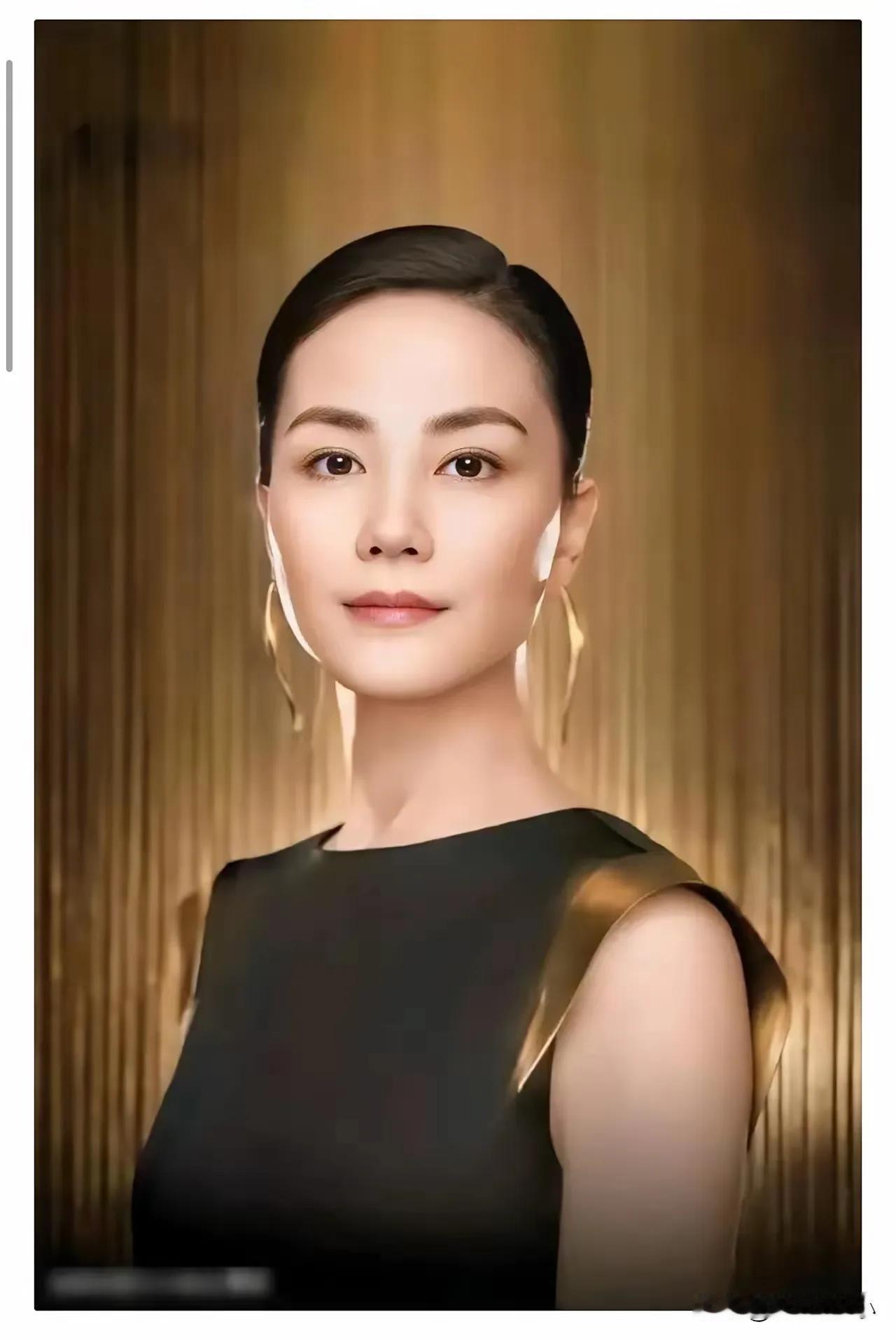 3268万！

王菲把这份善意藏了整整10年，
这格局真的太绝了！李亚鹏为嫣然基