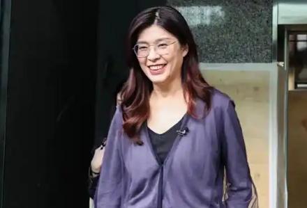 郑丽文公布第四波人事任命，朱立伦尴尬了，洪秀柱罕见喊话郑丽文

根据台媒最新消息