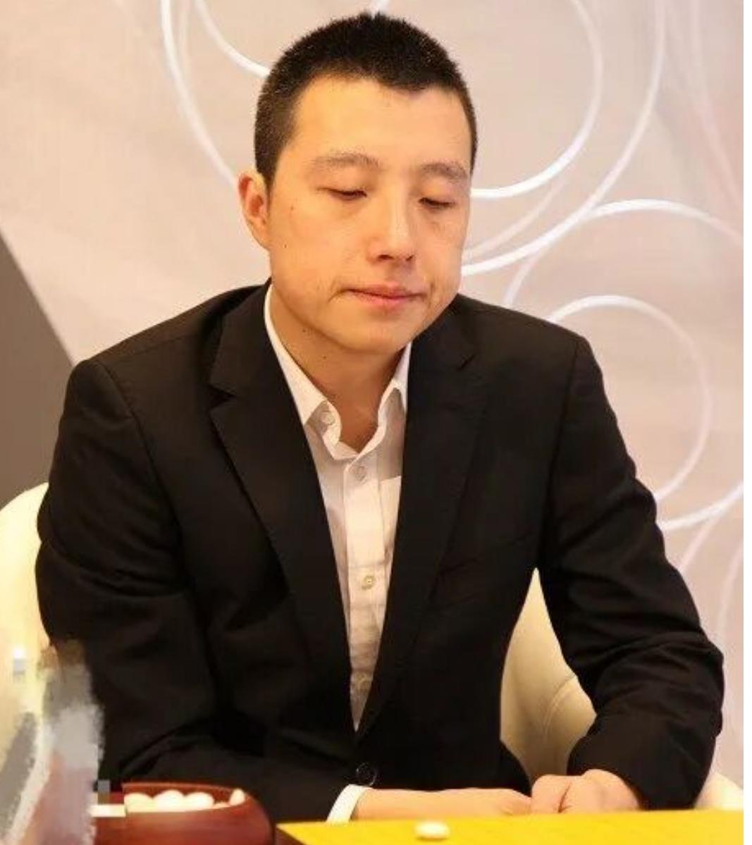 王星昊持续低迷
刘宇航大爆冷门
唐嘉雯势单力薄

西南王首轮战况分享


第25