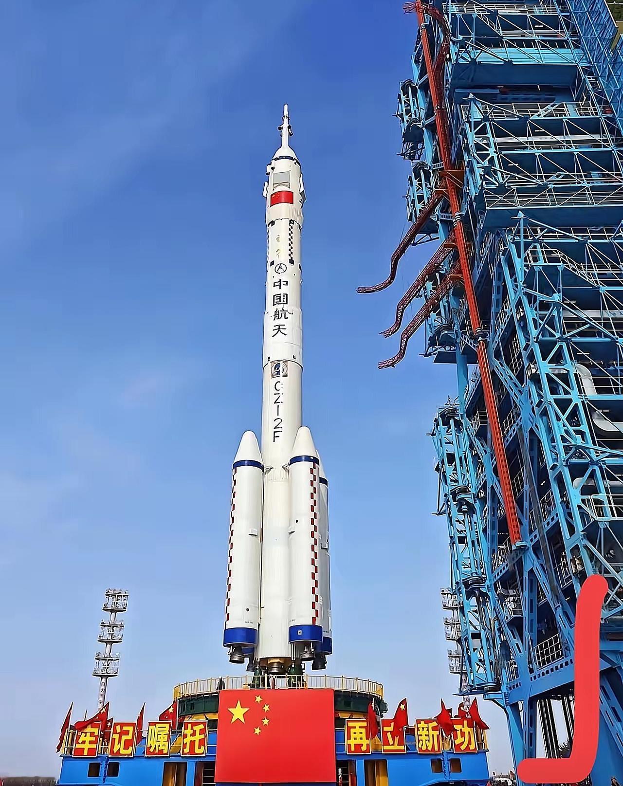 这次的神舟二十二号，
太让人意外了！
不仅没有航天员，而且还能在空间站
完成无人