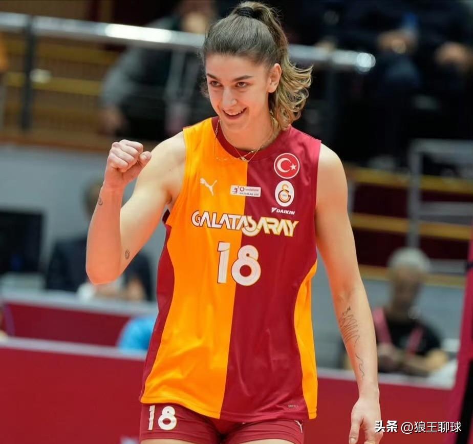 🎙️ 马丁娜·卢卡西克（Martyna Lukasik）谈及自己的伤病以及与加