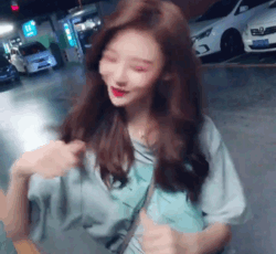 为什么短视频会让人欲罢不能? 


你有没有发现，打开短视频APP，刷着刷着，时