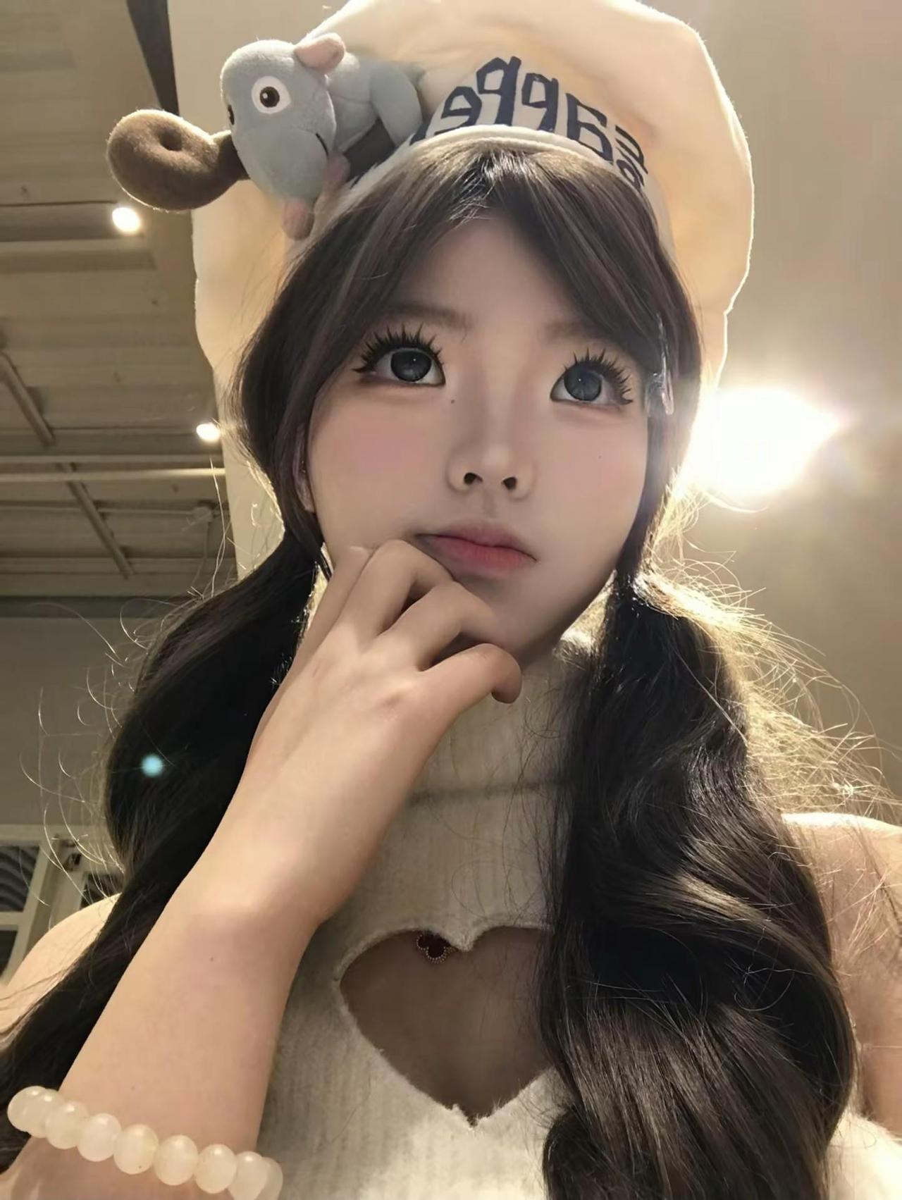 明明是我更可爱吧不许和她说话了