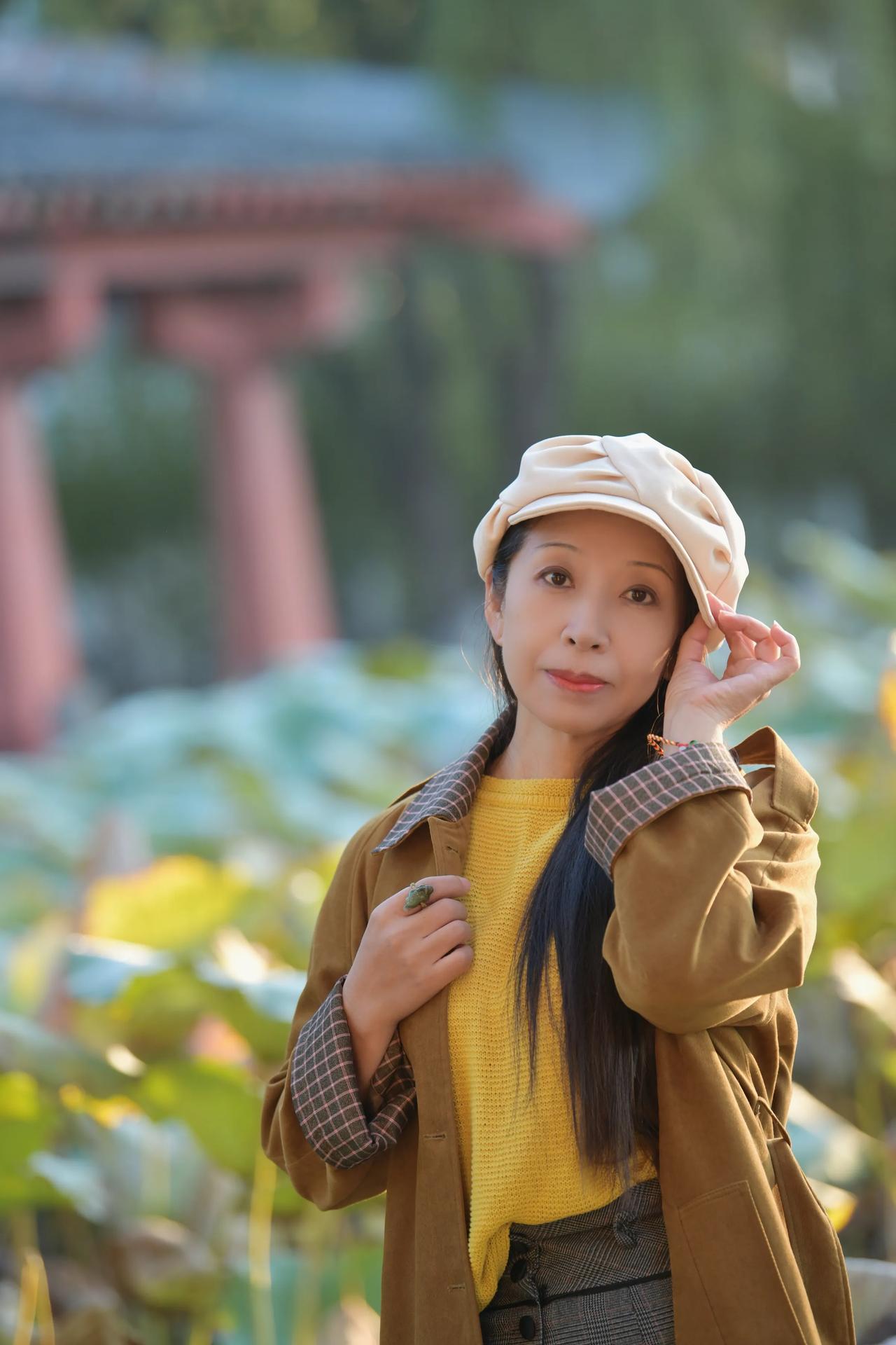 #分享你拍的秋天照片# #晚秋美景抓拍# #金秋十月氛围感# #拍照成秋景# #