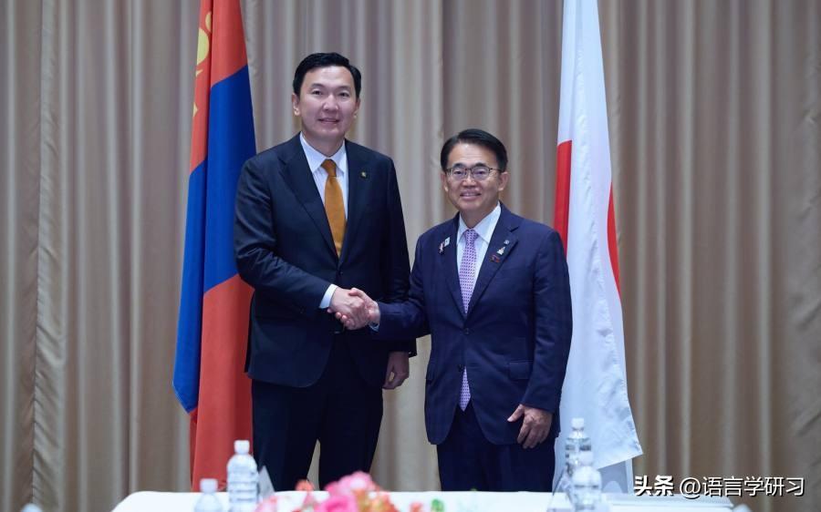 蒙媒：蒙日两国人民被称为具有阿尔泰语系共同渊源的"蓝斑人"

¬ 蒙日正关注科技