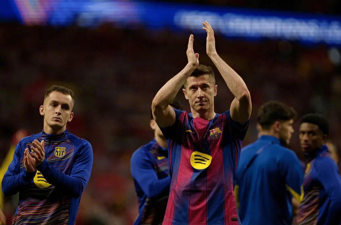 据Meczykipl主编Tomasz Włodarczyk消息，莱万多夫斯基至今