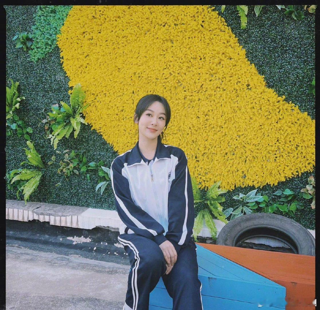 #我们的歌简笔画阵容猜测#这种方式官宣阵容真的很新颖啊，我们的歌总能高频产出精彩