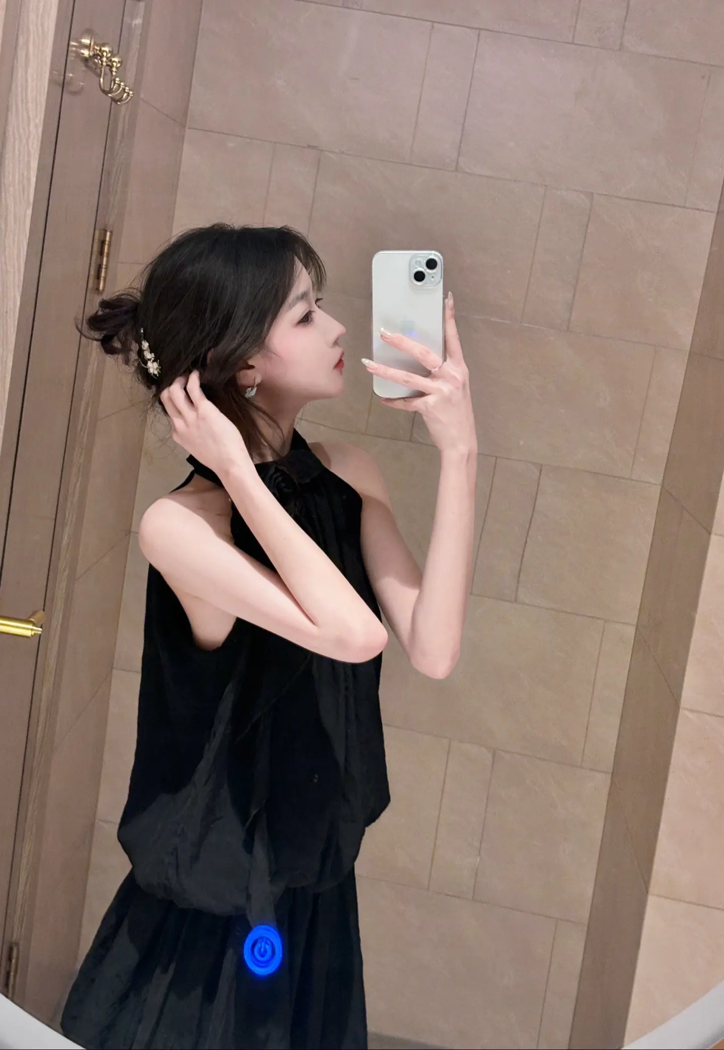 这条路我一个人走不到底 我希望我的生活里 永远都有你