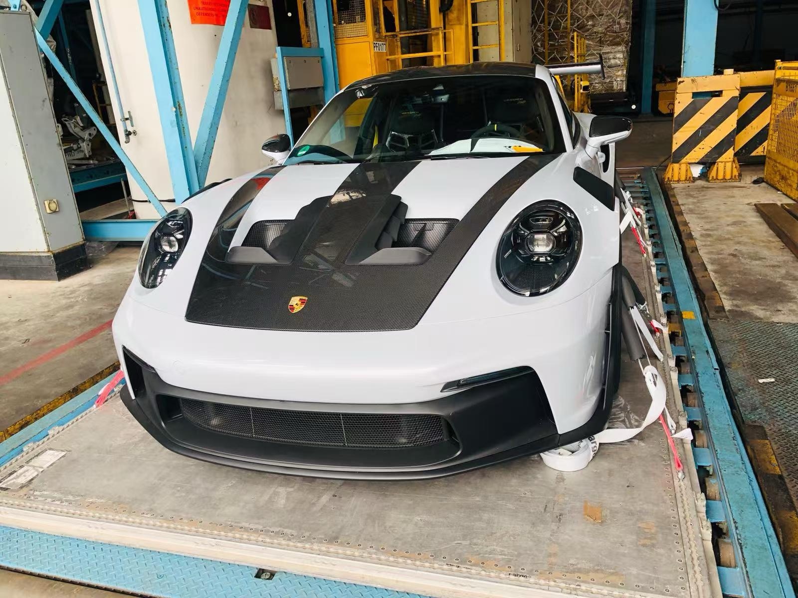 全新现车 保时捷GT3RS凌空灰 