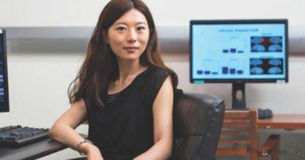 “我宁愿在美国住下水道，我也绝不会回中国！”当年的神童何碧玉口出狂言，为百万年薪