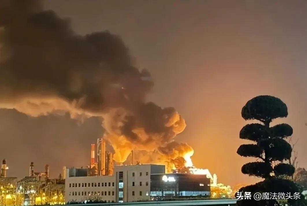 六分钟全歼俄精锐，导弹炸毁市工厂，英俄隔空对峙，联大紧急发声在这惊心动魄的局势下