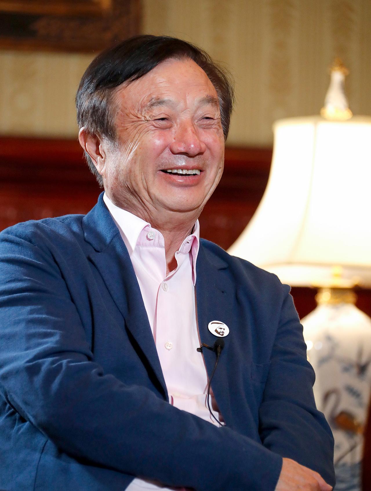 【现代商业人物传记】
任正非：从普通工程师到通信巨头的领军人物

在全球通信行业