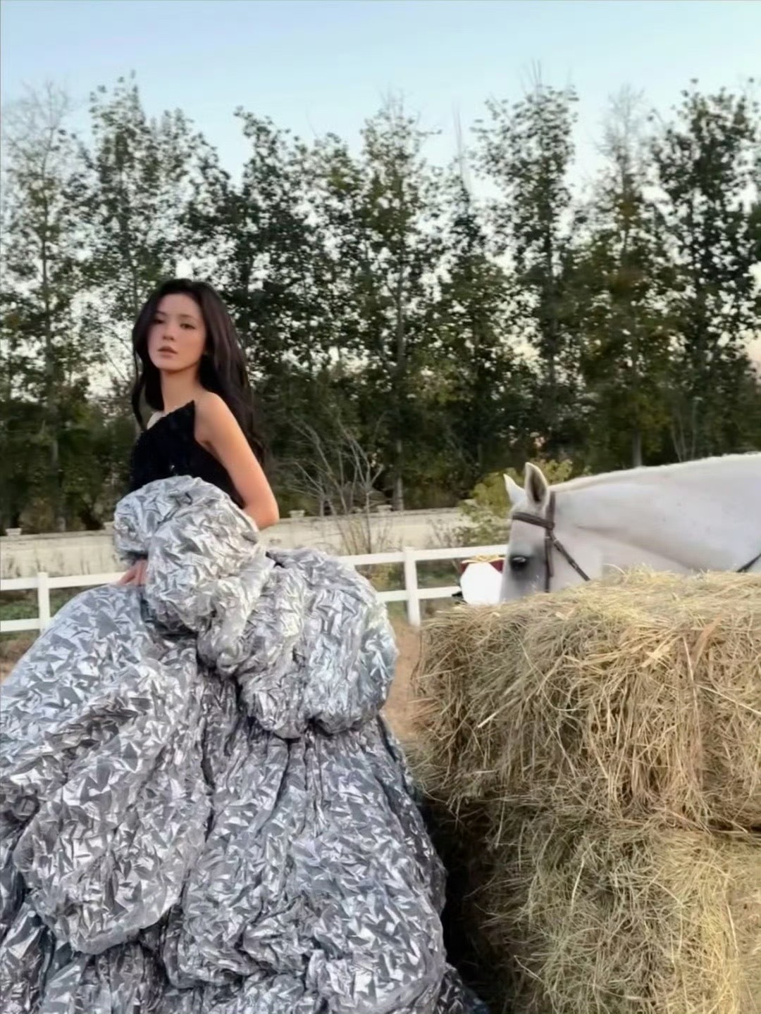 #张予曦# 张予曦的脸就是幻想中的小说女主该有的样子 像是从二次元世界走出来的 