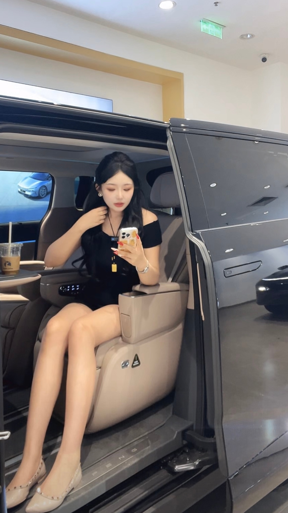 新能源商务车怎么选？挑几款喜欢的都试驾一下，再综合做个抉择 ​​​