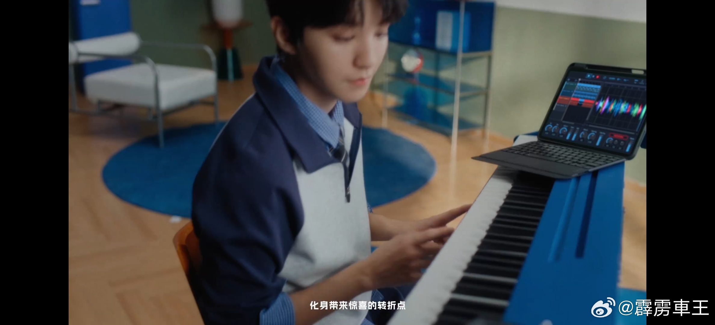 回力品牌代言人王俊凯 小时候的第一双运动鞋就是回力，鞋底软、走路轻，那份舒服到现