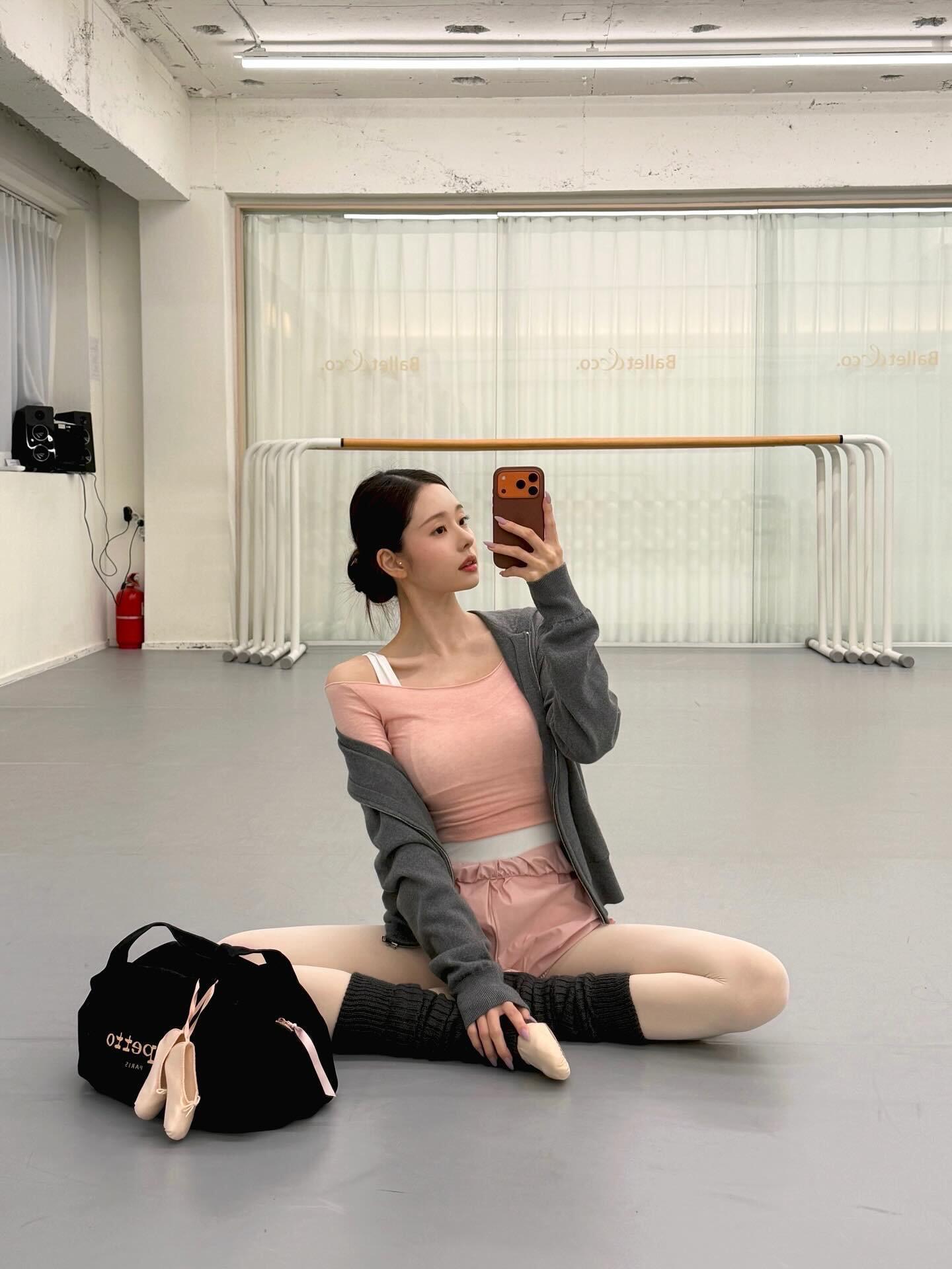 宋智雅 的芭蕾🩰穿搭，依然是很顶的一张脸～芭蕾ootd穿搭