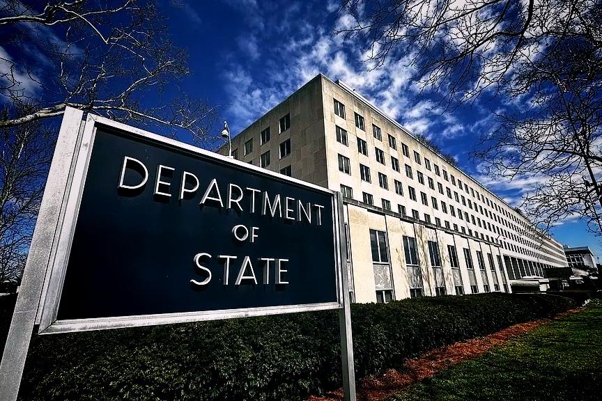 美国喊话自家公民：别磨蹭了，赶紧撤出伊朗

美国国务院领事事务局这两天发话了，喊