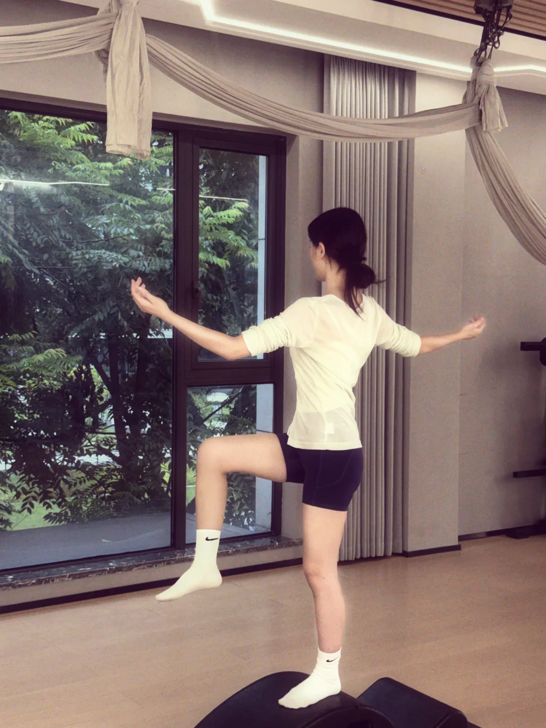 氛围感的瑜伽🧘🏻‍♀️～～～