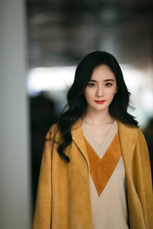 娱乐圈大牌的10位龙套演员
[熊猫]成龙一一客串《喜剧之王》
[熊猫]张学友一一