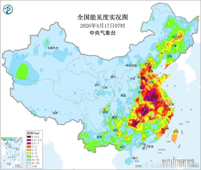 【大雾】今晨从华北到长江中下游多地，雨后湿度大，出现连片的大雾，部分站点出现能见