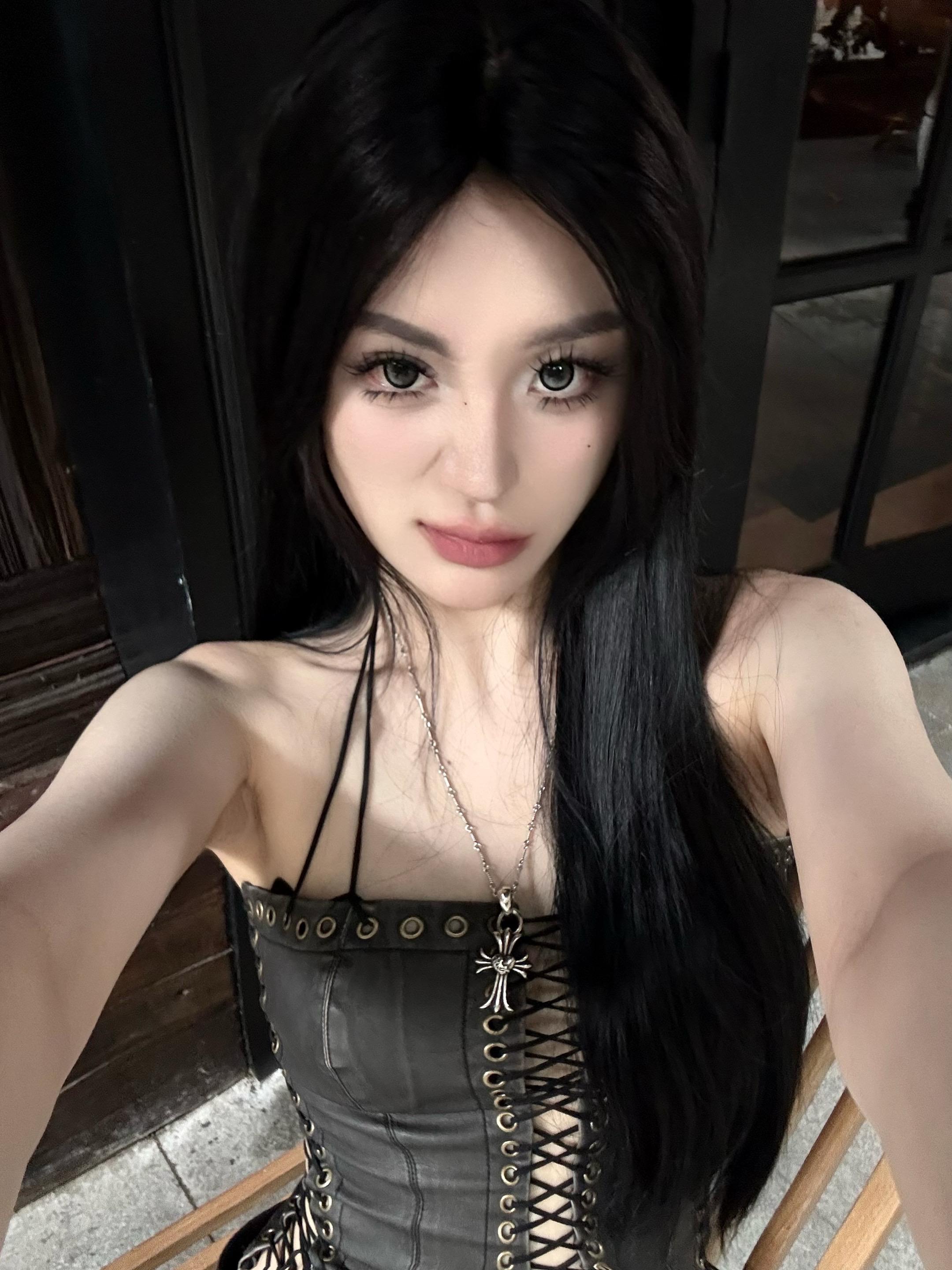 是在骂我吗 听不懂 感觉像撒娇。