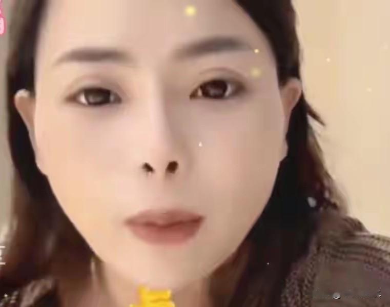 这件事情使我心里很不舒服。

大姐说得不错，钱没拿到，还在网上被人骂，换做任何人