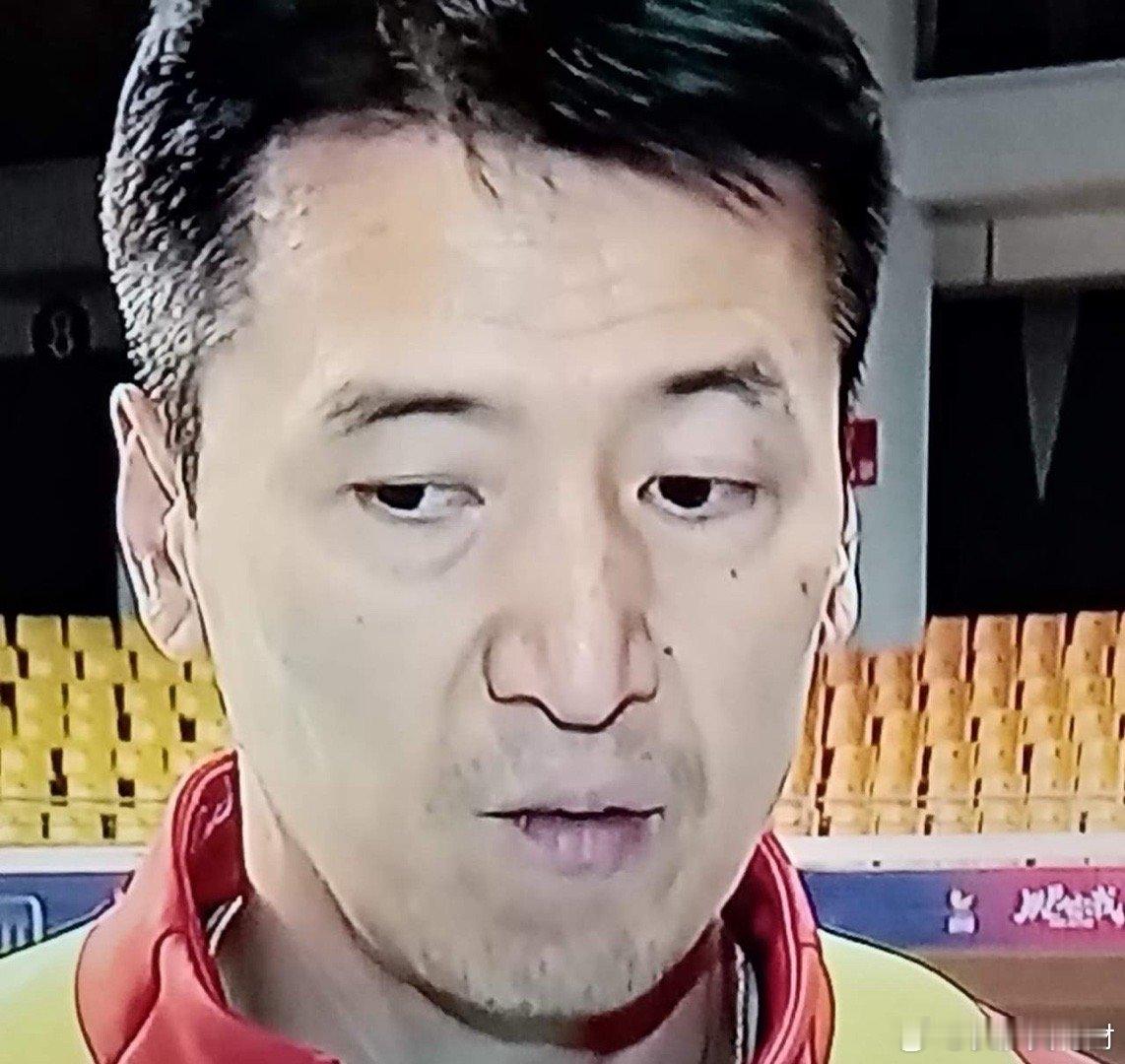 在今晚进行的全国女排超级联赛第4轮的比赛中，江苏队主场苦战5局，以3：2逆转天津