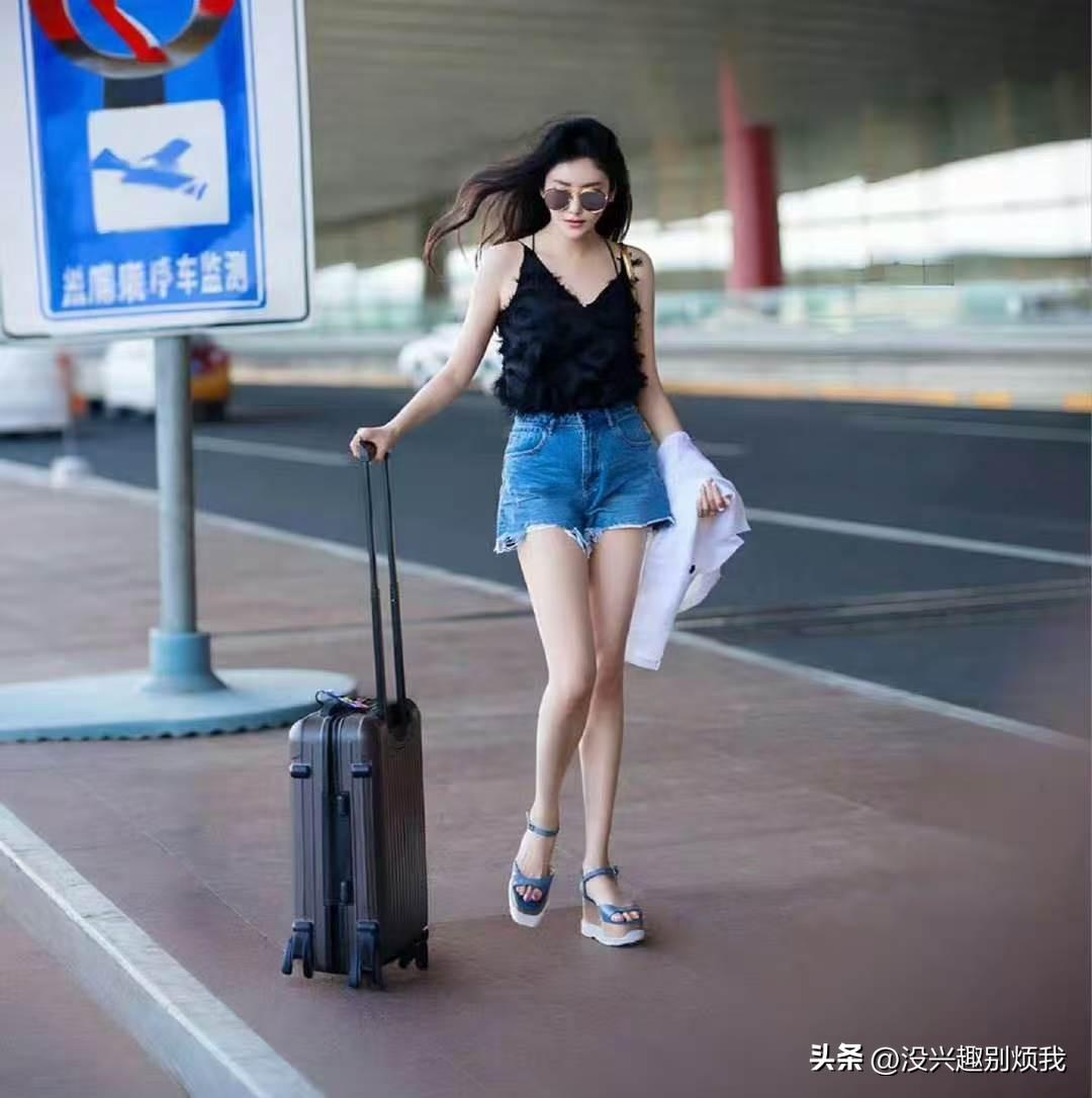 被景甜的牛仔短裤戳中了心巴[捂脸]