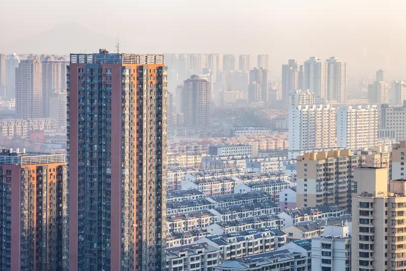 我们小区业委会去年重新竞选，我的好朋友参与了此次竞选，并且成功当选。
前天，他找