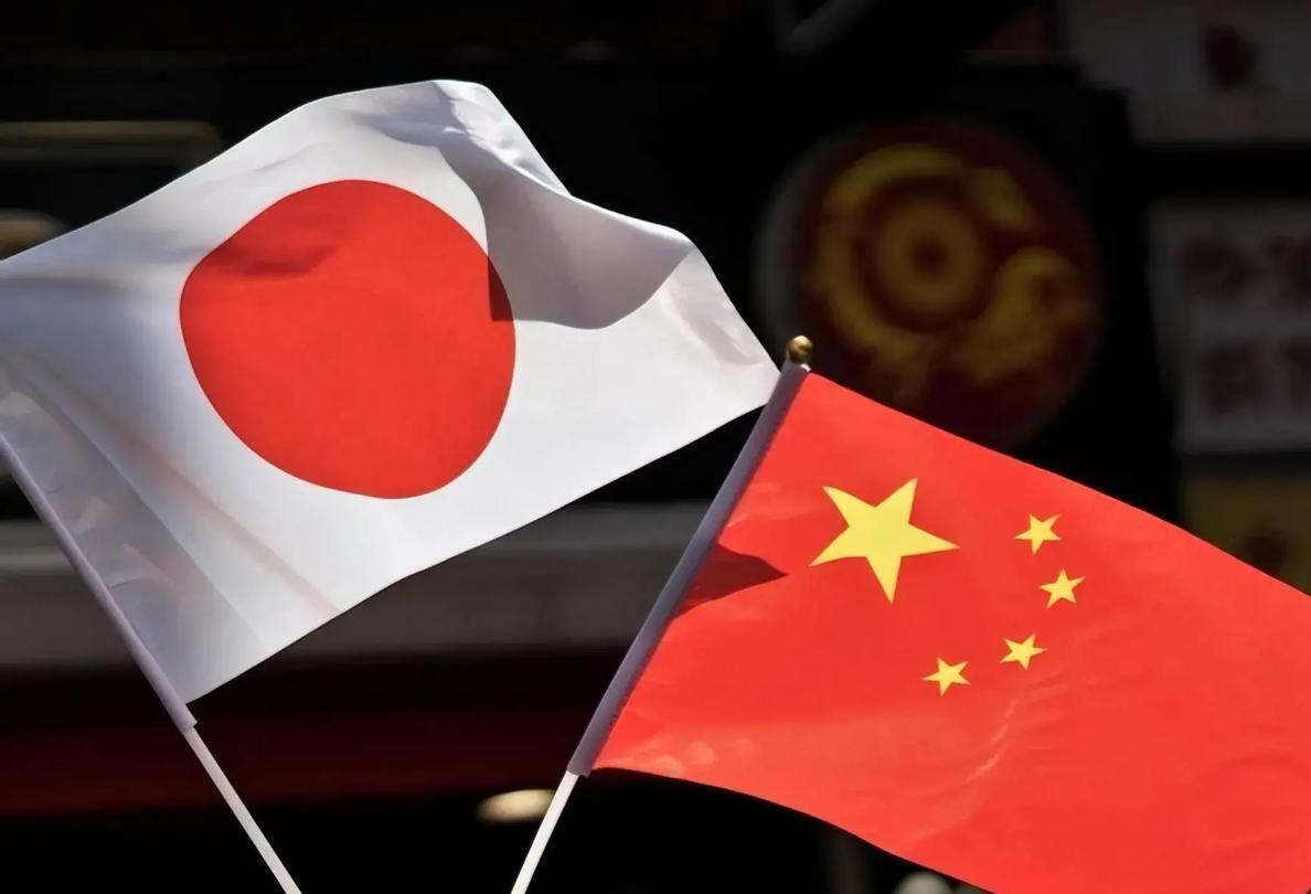 剑指军国主义！中国2026首号禁令出鞘 战略围剿高市早苗政府

2026年开年，