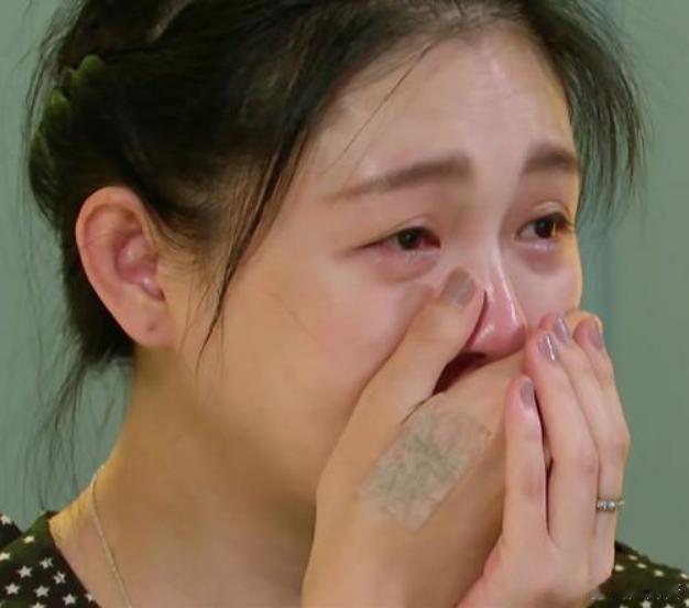 大S这下要哭了，S酒店也变成马筱梅的了，S的印记还在那儿，看来汪小菲这是真的放下