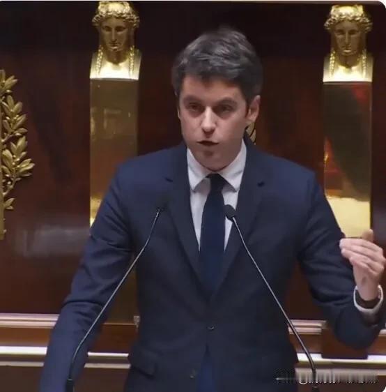 拿破仑之魂已经觉醒，法国总理阿塔尔宣布正在领导一项旨在派遣欧洲士兵支持乌克兰的行
