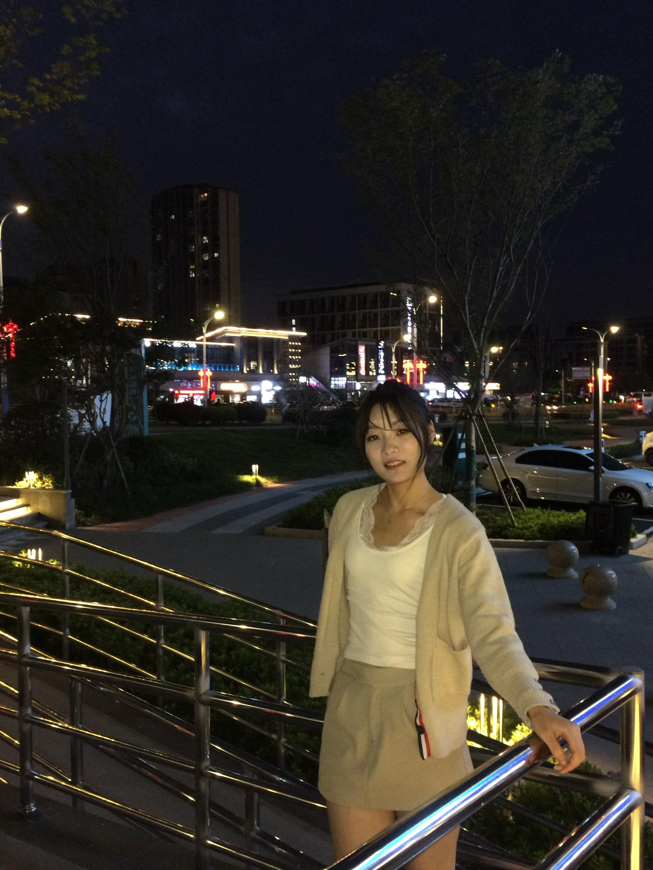 后知后觉又过了一个秋 有人再见 有人再也不见