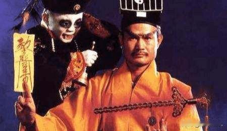 洪金宝带过的徒弟、捧红的影星数不过来，杨紫琼、邹兆龙、元华个个都是圈内叫得上号的