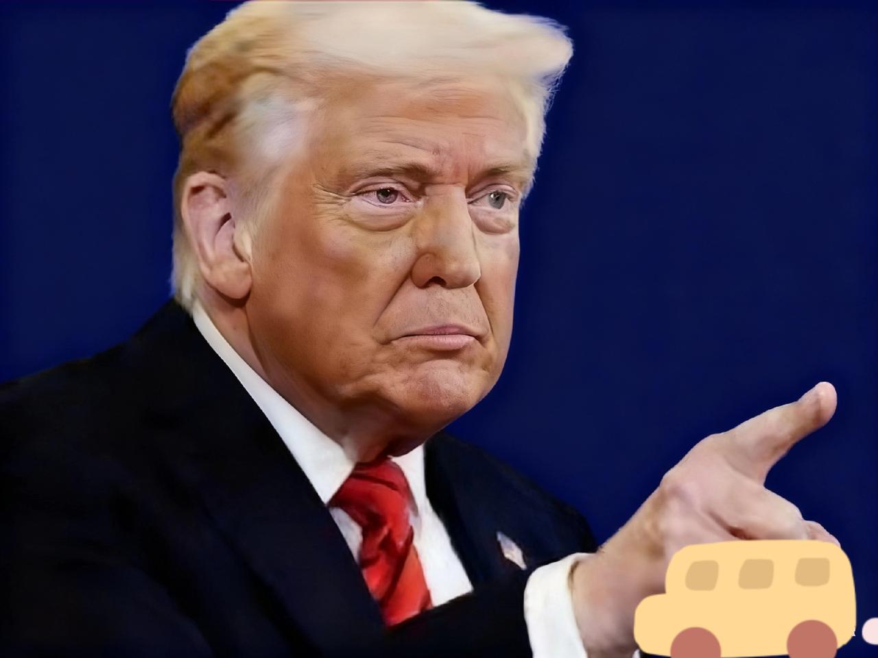 特朗普公海打劫中国货船，以为是捏软柿子赚大了，既能彰显美国威风，又能给中国添堵，